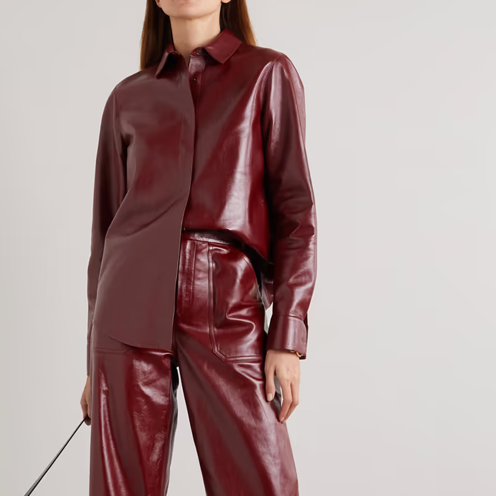 Camisa de cuero "Crimson-Silk" para mujer | Piel de oveja roja ultrasuave de primera calidad | Abotonada, minimalista y hecha a mano | Prenda de grano completo