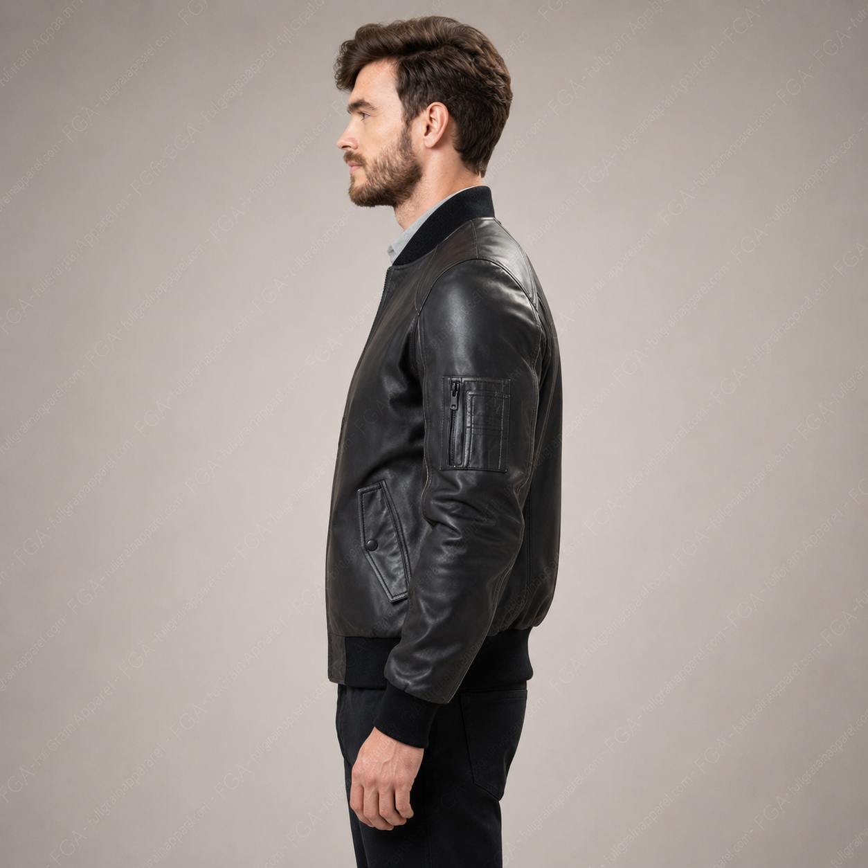 Chaqueta Bomber de Cuero Negro para Hombre Estilo Piloto Moderno Confección en Piel Plena Flor
