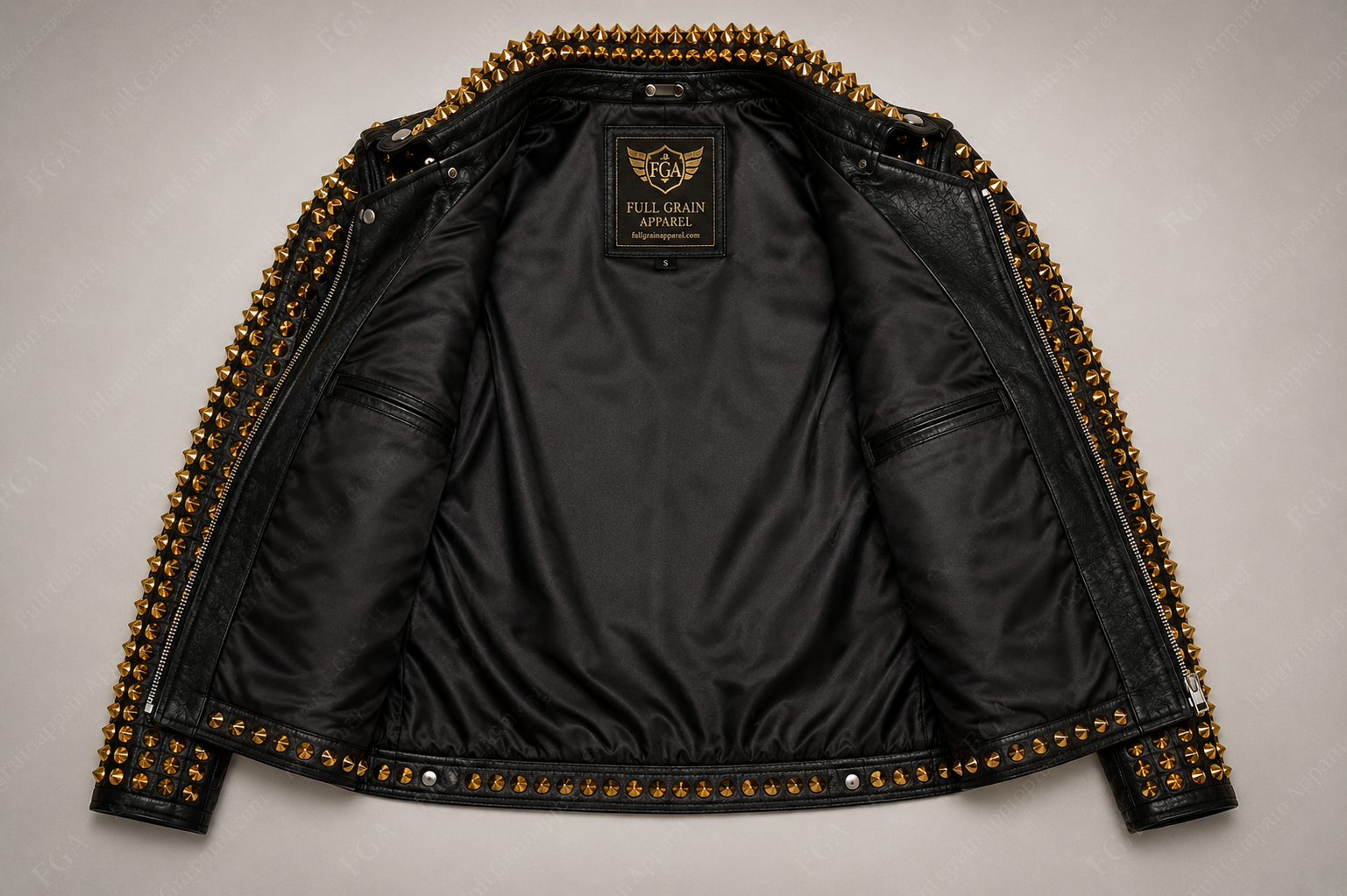 Chaqueta de motociclista de cuero tachonada dorada para mujer | Estilo punk | Prenda de grano completo