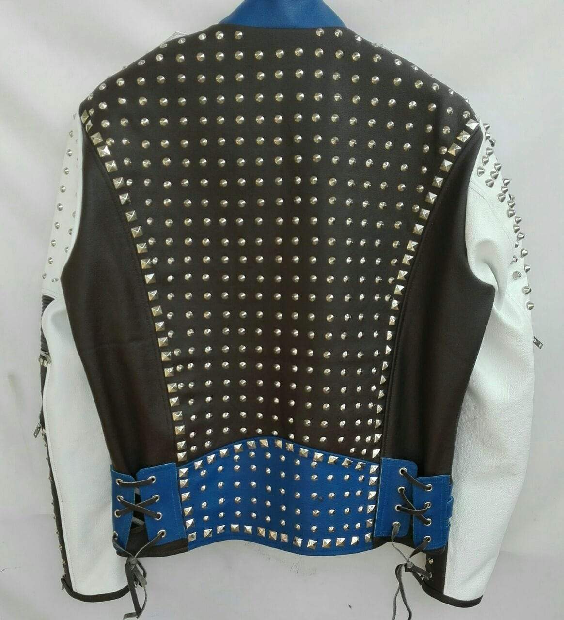 Chaqueta de cuero con tachuelas azul y blanco para hombre | Ropa de grano completo